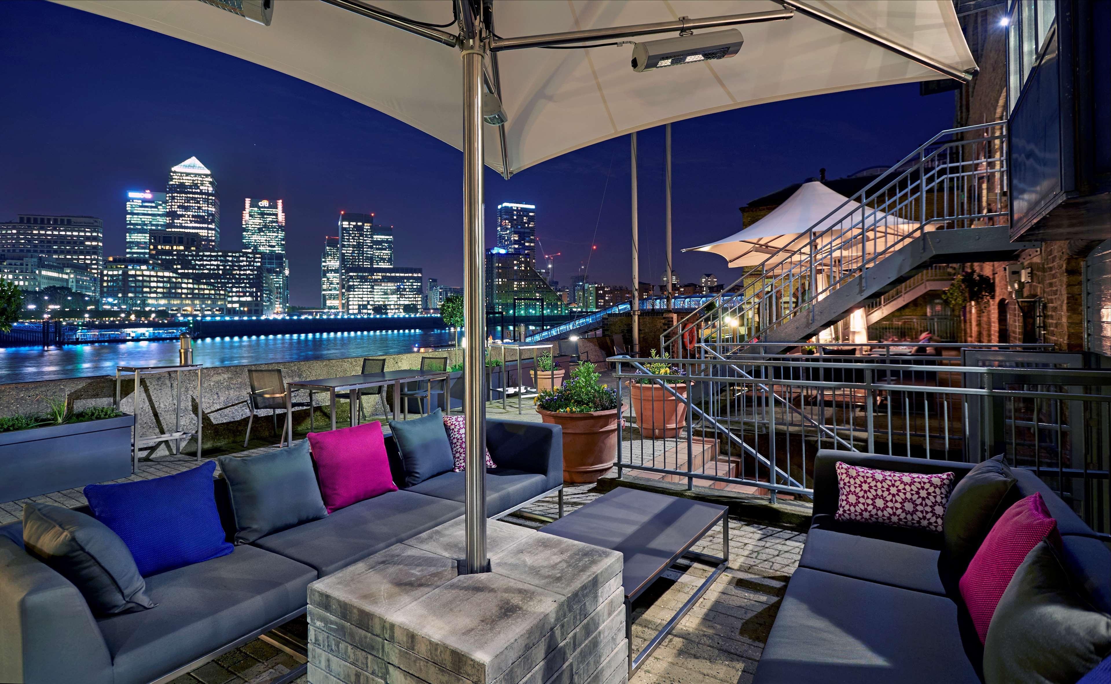 Doubletree By Hilton London - Docklands Riverside מראה חיצוני תמונה